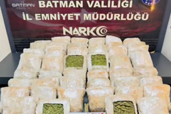 Batman'da uyuşturucu operasyonu: Tırda 27 kilogram skunk ele geçirildi