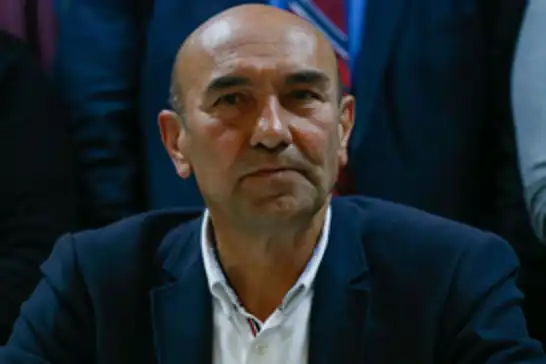 İzmir'deki yolsuzluk operasyonunda 45 kişi tutuklandı