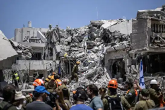 İran: israil'e attığımız 2 binden fazla füze ve İHA'nın çoğu hedefini başarıyla vurdu