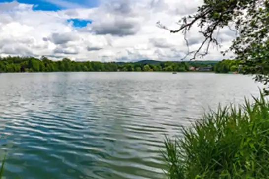 Sapanca Gölü'nde mahsur kalan 17 kişi kurtarıldı