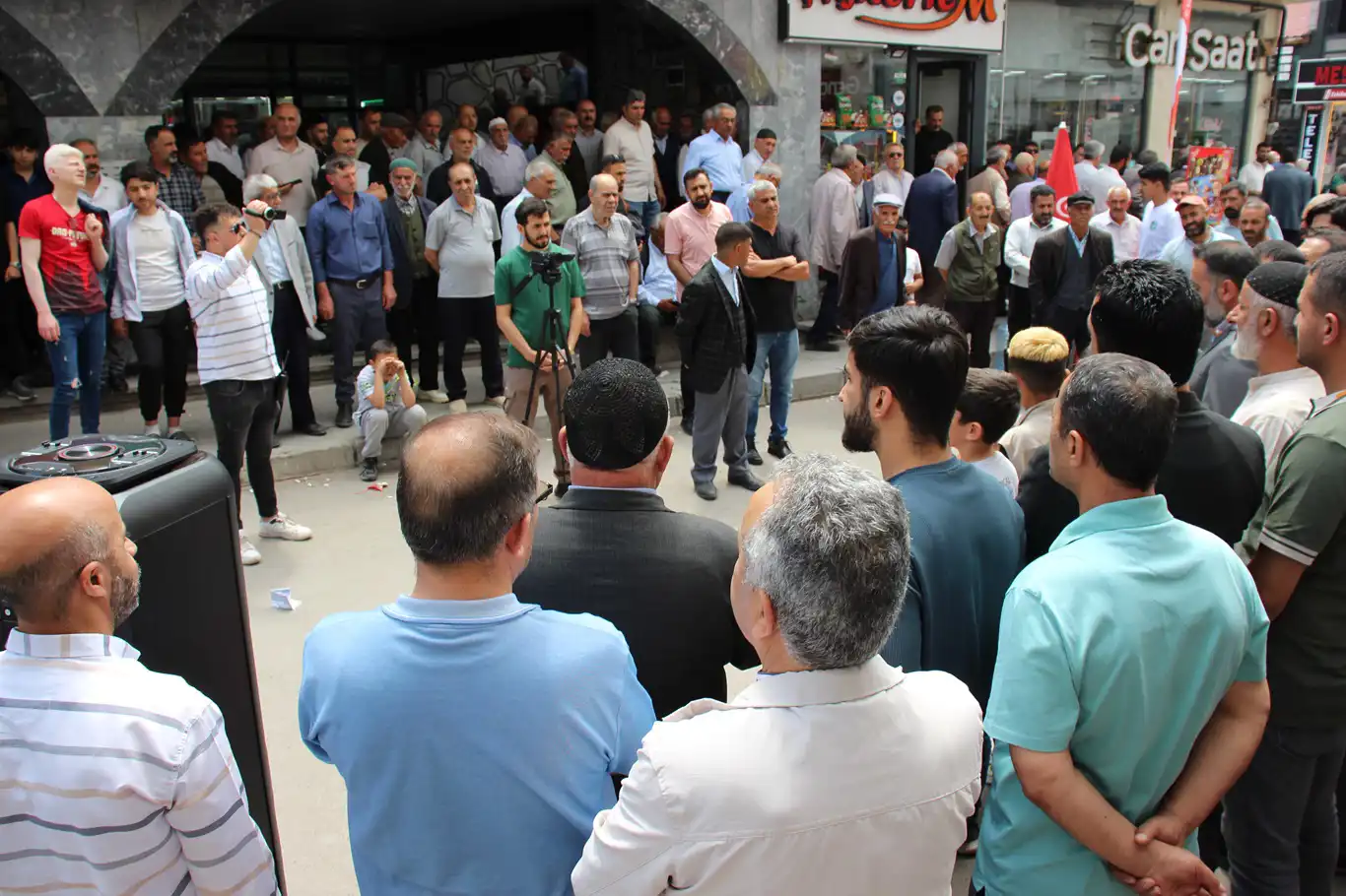 Peygamber Efendimize yapılan hakaret lanetlendi Peygamber Efendimize yapılan hakaret lanetlendi