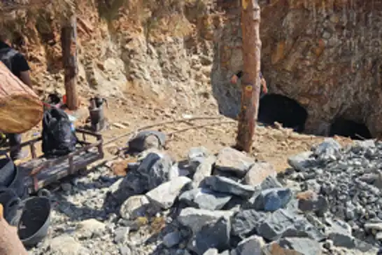 Gaziantep'te kaçak krom madeni çıkaran 3 kişi gözaltına alındı