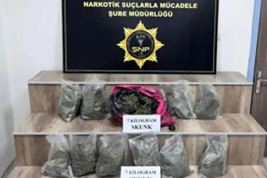 Şanlıurfa’da uyuşturucu operasyonu: 7 kilo skunk ele geçirildi