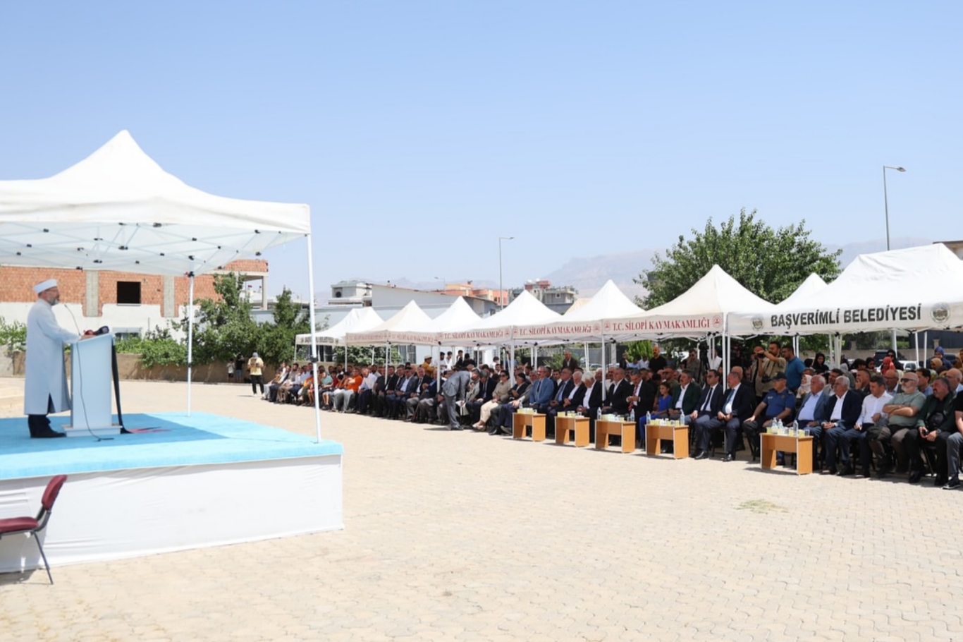 Prof. Dr. Erbaş: Ailemize sahip çıkmamız lazım