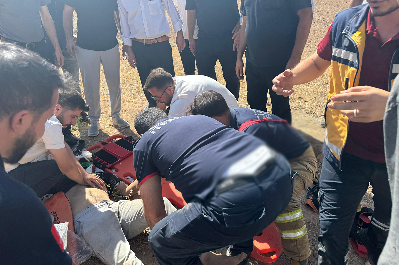 Tır ile hafif ticari araç çarpıştı: 2 yaralı