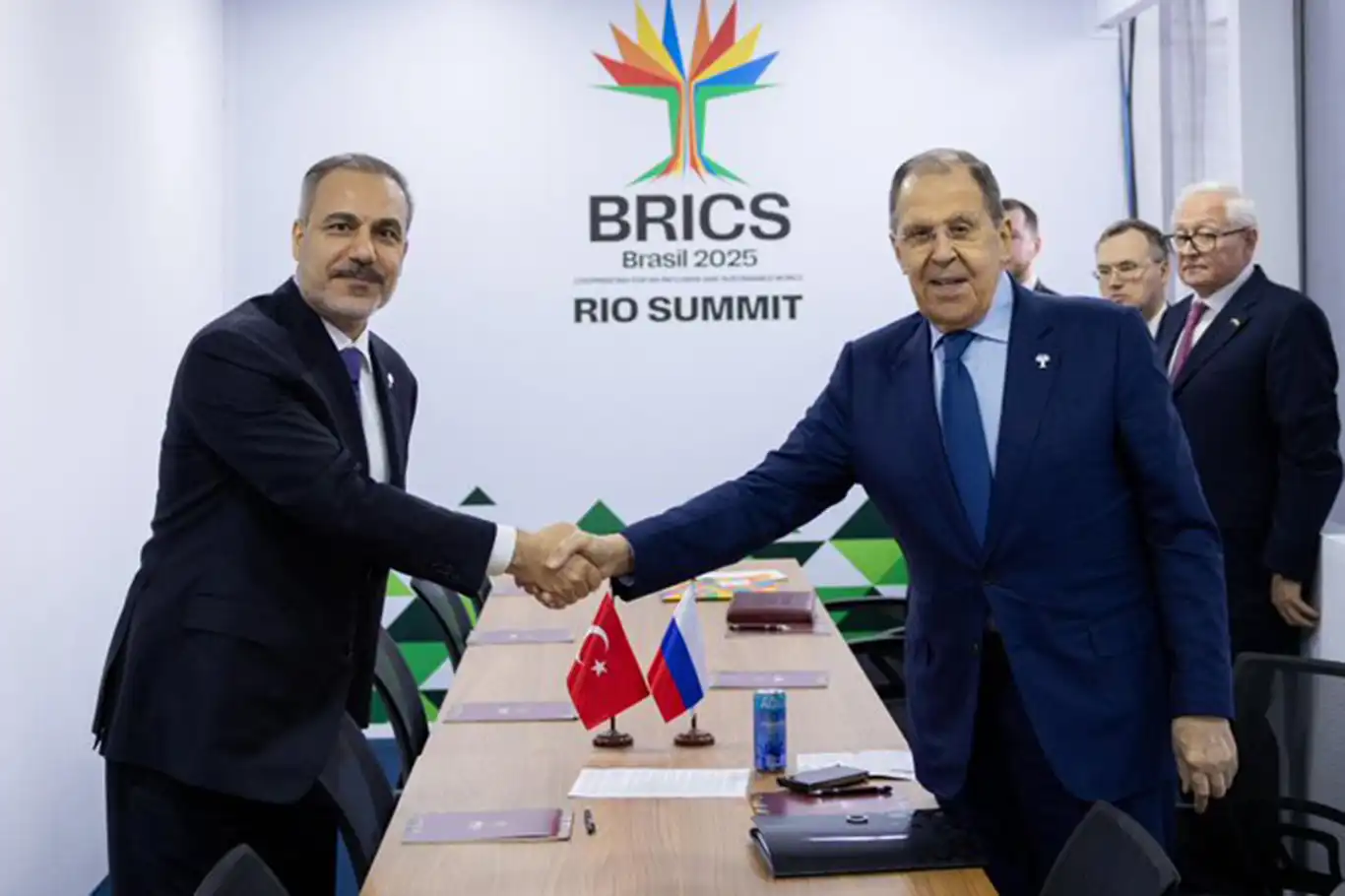 Dışişleri Bakanı Fidan, Rus mevkidaşı Lavrov ile görüştü Dışişleri Bakanı Fidan, Rus mevkidaşı Lavrov ile görüştü