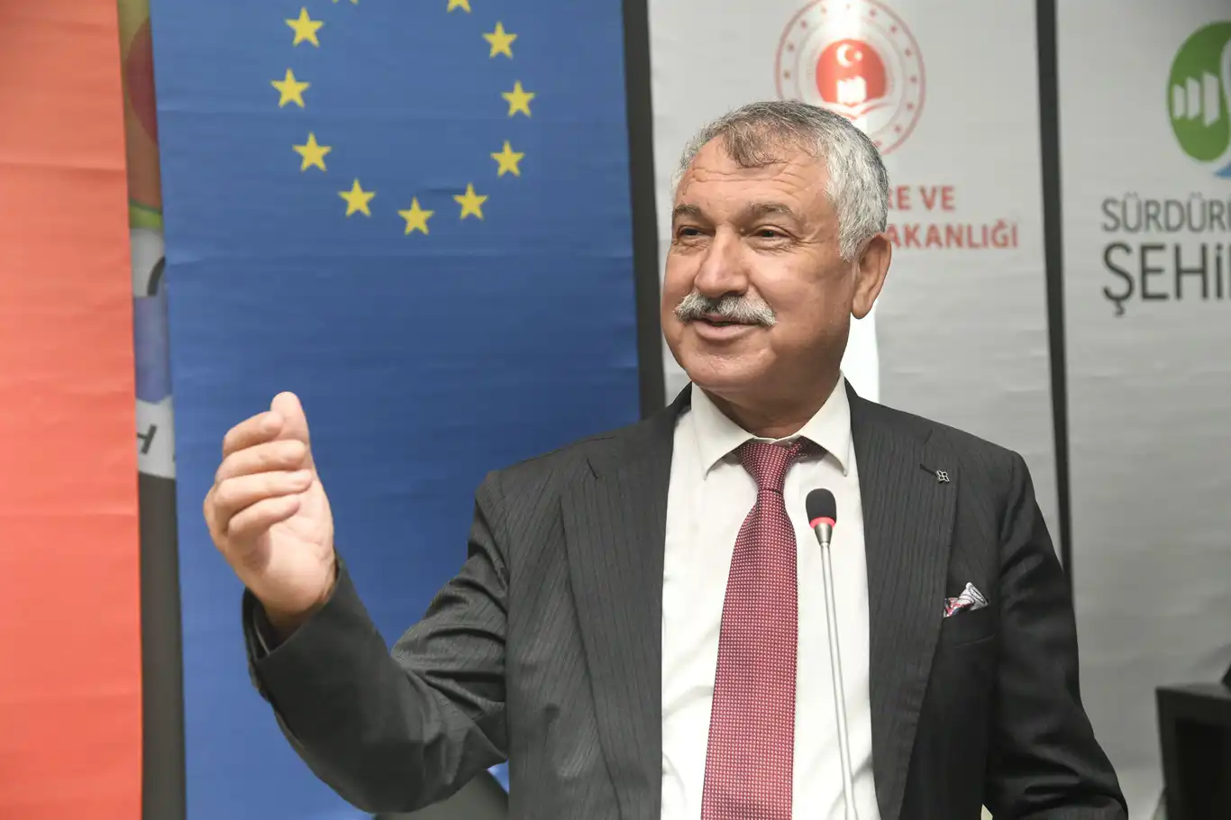 Adana Büyükşehir Belediye Başkanı Zeydan Karalar tutuklandı Adana Büyükşehir Belediye Başkanı Zeydan Karalar tutuklandı