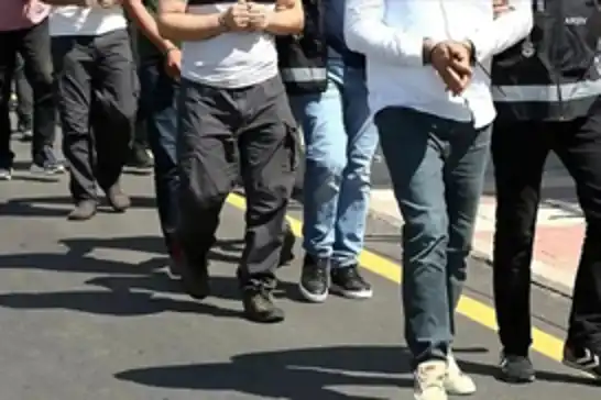 Diyarbakır'da çok sayıda silah ve mühimmat ele geçirildi: 149 tutuklama