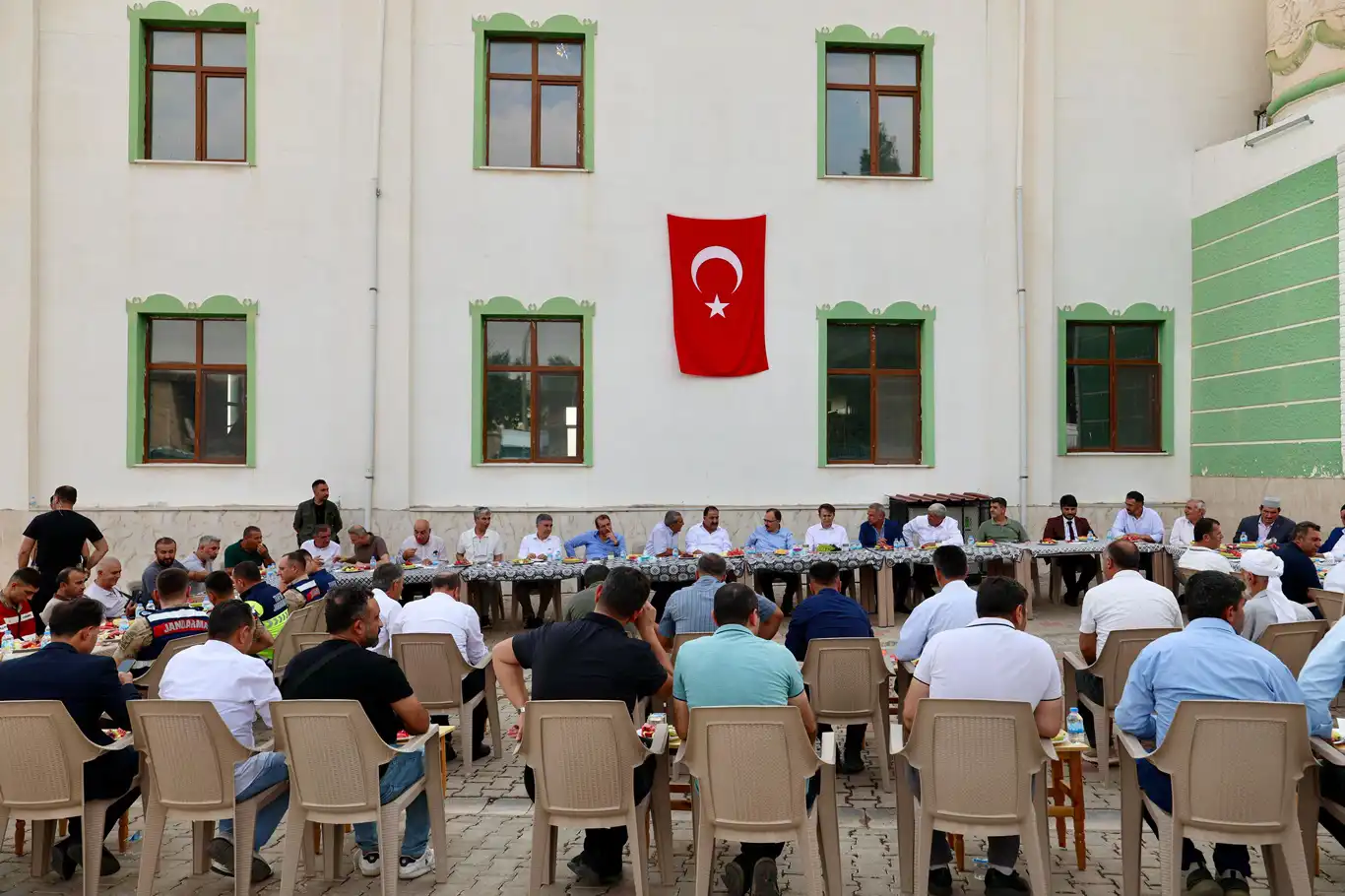 Siirt Valisi Dr. Kemal Kızılkaya’dan Kurtalan’da köy ziyareti Siirt Valisi Dr. Kemal Kızılkaya’dan Kurtalan’da köy ziyareti
