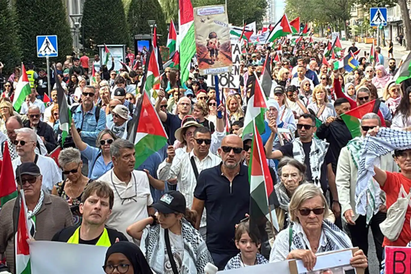 Over 250,000 march across Britain in historic stand against Gaza genocide