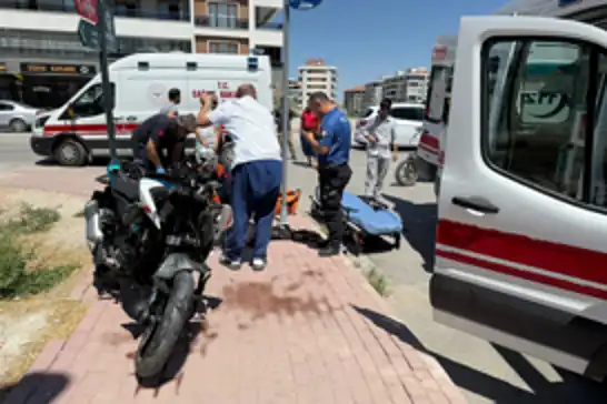 Konya'da otomobil ile motosiklet çarpıştı: 1 yaralı