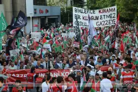 Tens of thousands march to Turkish parliament calling for humanitarian corridor to Gaza
