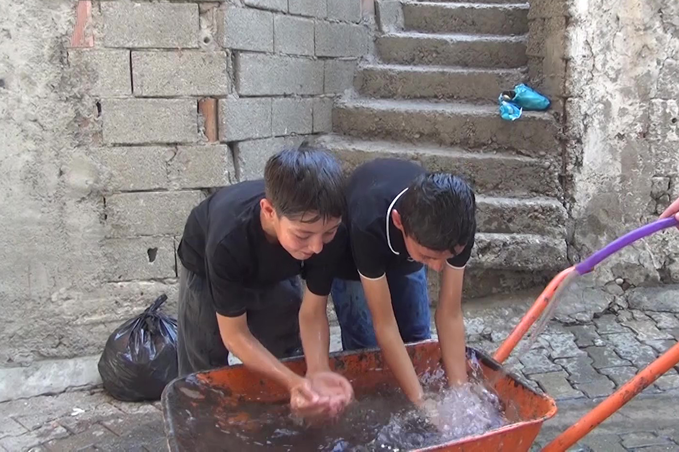 Son 55 yılın en sıcak temmuz ayı 49,4 derece ile Cizre'de yaşandı