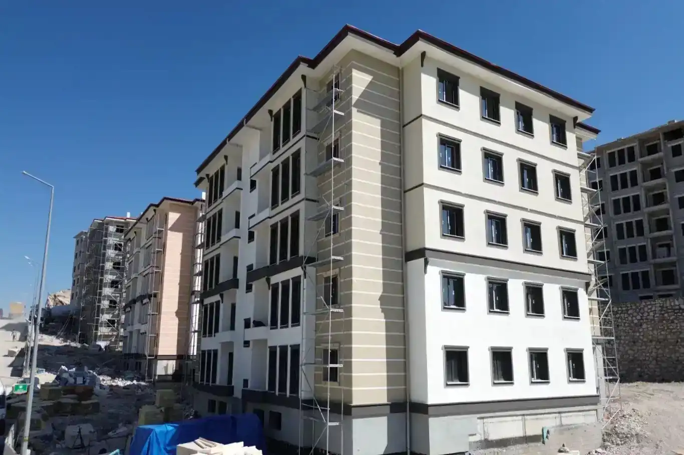Türkiye’s housing sales rise 12.4% in July, reaching 142,858 units Türkiye’s housing sales rise 12.4% in July, reaching 142,858 units