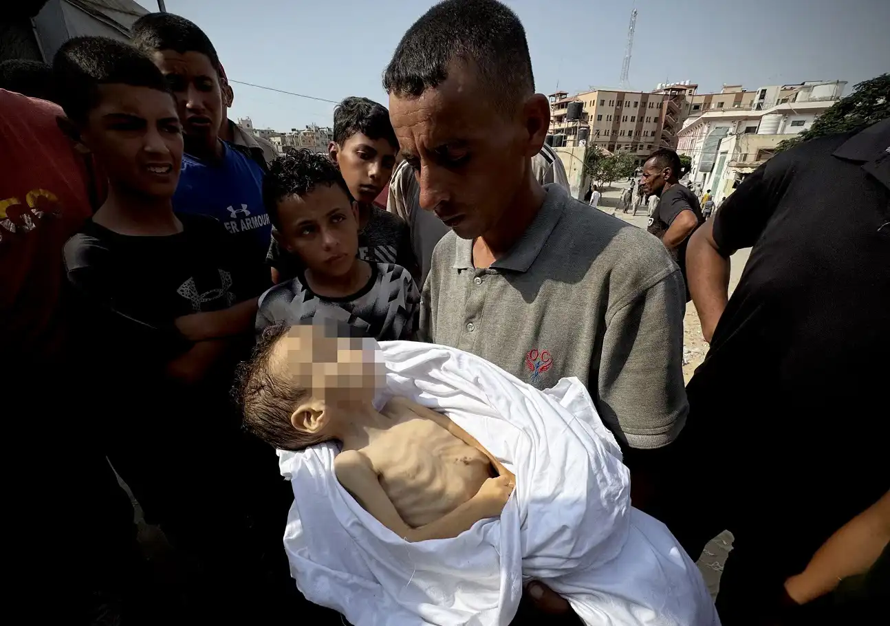 وزارة الصحة بغزة: ارتفاع حصيلة العدوان الإسرائيلي إلى 61776 شهيداً