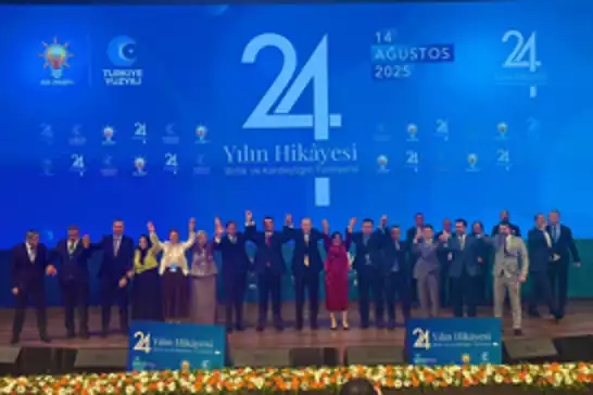 Şehitkamil Belediye Başkanı Umut Yılmaz AK Parti'ye katıldı