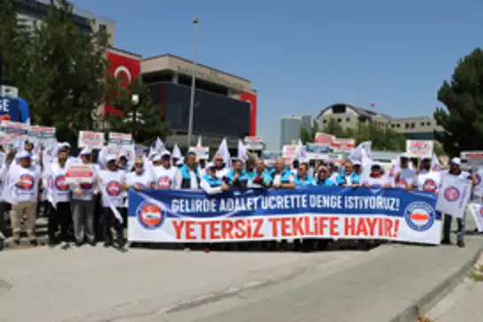 Diyanet-Sen'den "Yetersiz Teklife Hayır" eylemi