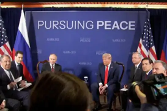Trump-Putin zirvesi Alaska'da başladı