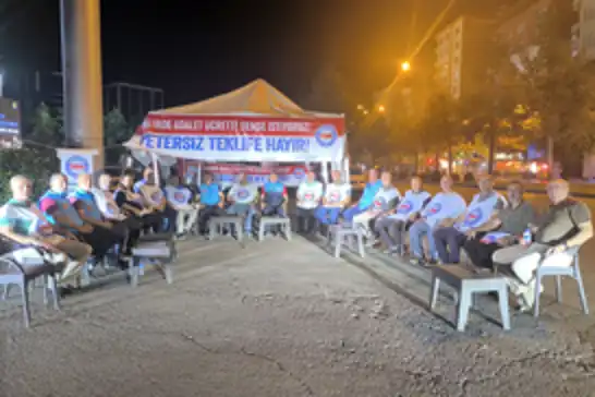 Memur-Sen maaş zamlarındaki yetersiz teklifi protesto etmek için çadır eylemi başlattı