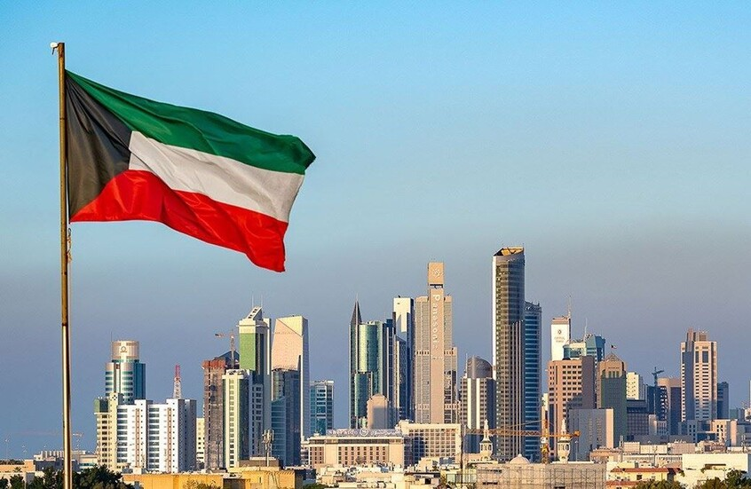 الكويت تسحب جنسية 365 شخصاً بينهم حكم دولي بارز الكويت تسحب جنسية 365 شخصاً بينهم حكم دولي بارز