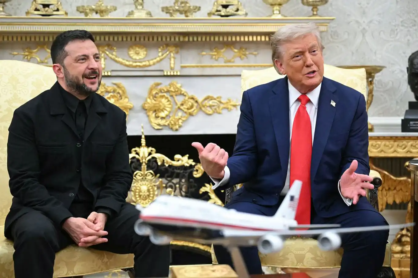 Beyaz Saray'da Trump ile Zelenski bir araya geldi Beyaz Saray'da Trump ile Zelenski bir araya geldi