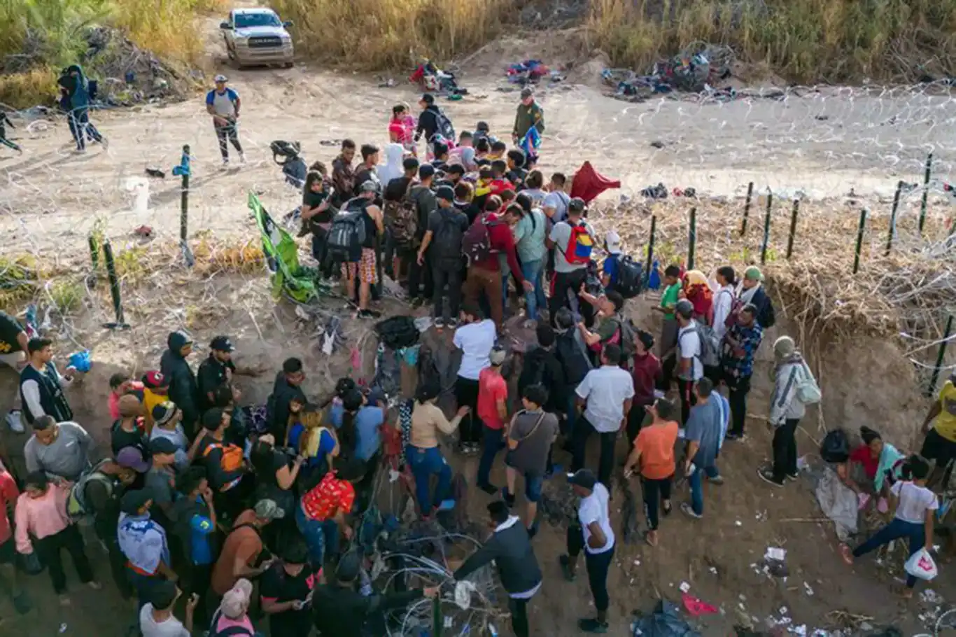 Kanada'nın ABD ile göçmenlerin sınır dışı edilmesinde iş birliği yaptığı ortaya çıktı Kanada'nın ABD ile göçmenlerin sınır dışı edilmesinde iş birliği yaptığı ortaya çıktı