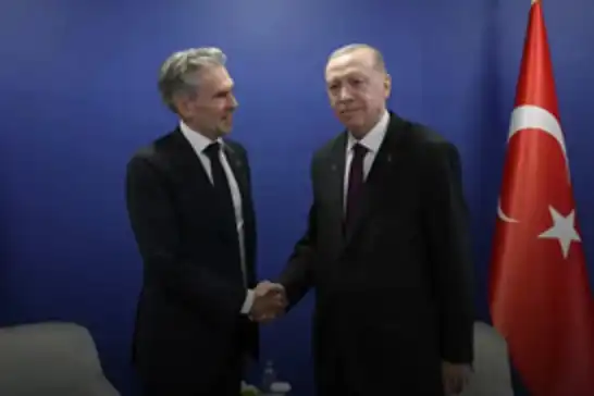 الرئيس أردوغان يبحث هاتفياً مع رئيس الوزراء الهولندي العلاقات الثنائية وقضايا دولية
