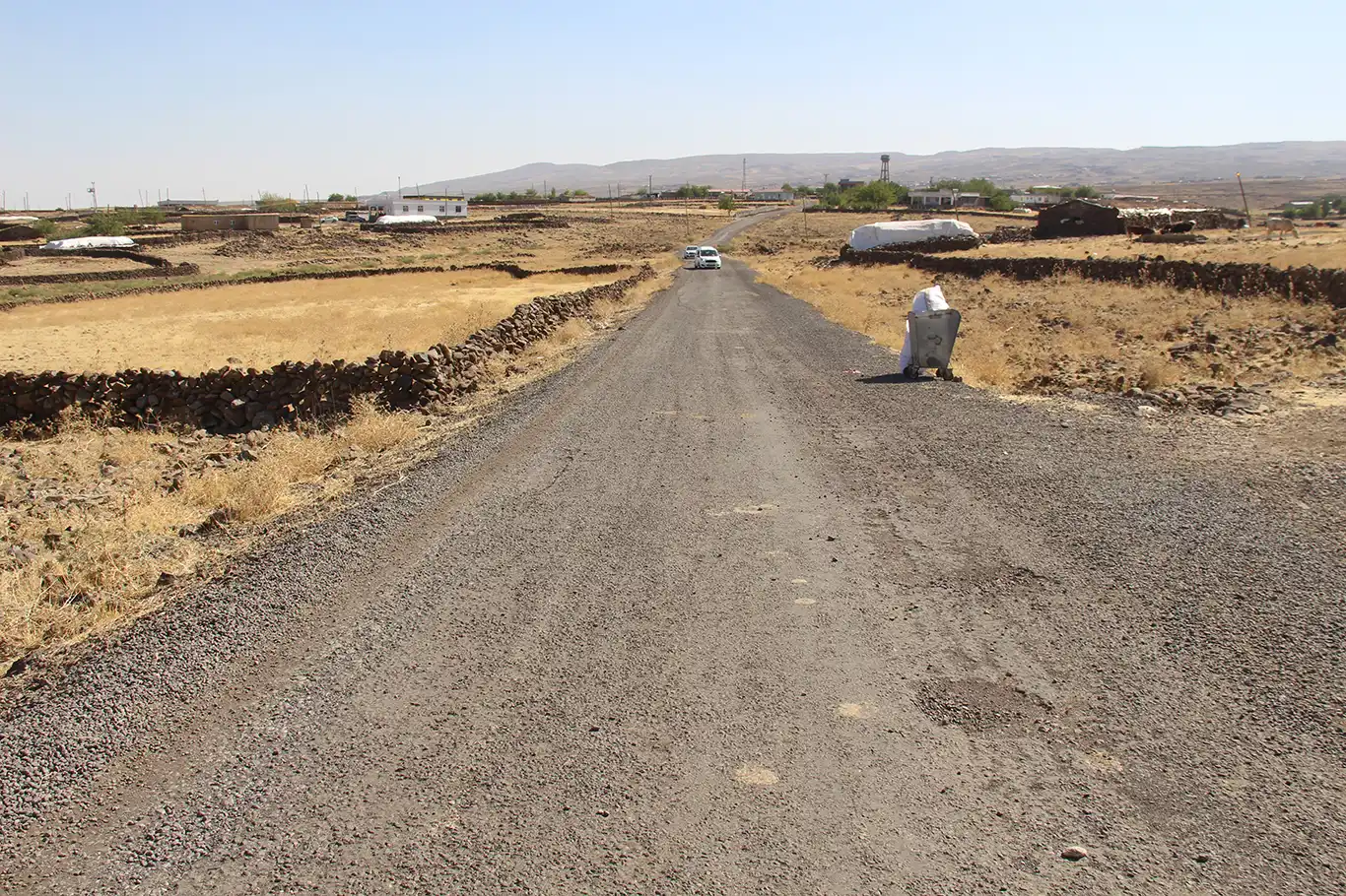 Kışın çamur, yazın toz: 3 kilometrelik yol yıllardır onarılmıyor