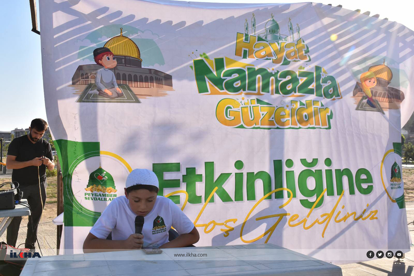 Di bernameya “Jîyan Bi Nimêjê Xweş e” de ji bo Xezzeyê meş hat lidarxistin Di bernameya “Jîyan Bi Nimêjê Xweş e” de ji bo Xezzeyê meş hat lidarxistin