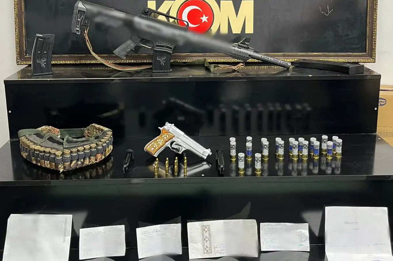 Van’da tefecilik yapan şahıslar yakalandı Van’da tefecilik yapan şahıslar yakalandı