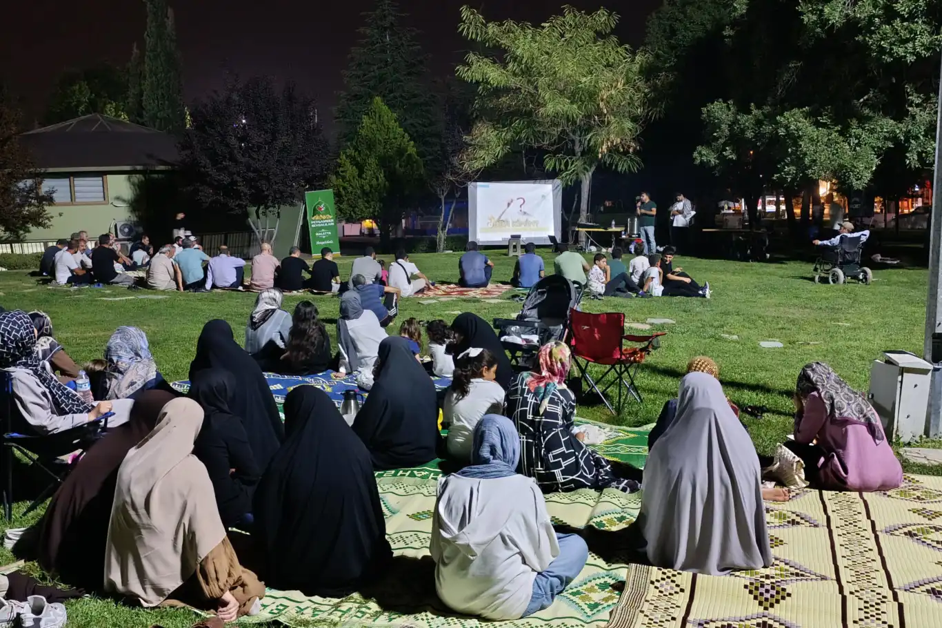 Malatya'da park buluşmaları ilgi görüyor Malatya'da park buluşmaları ilgi görüyor