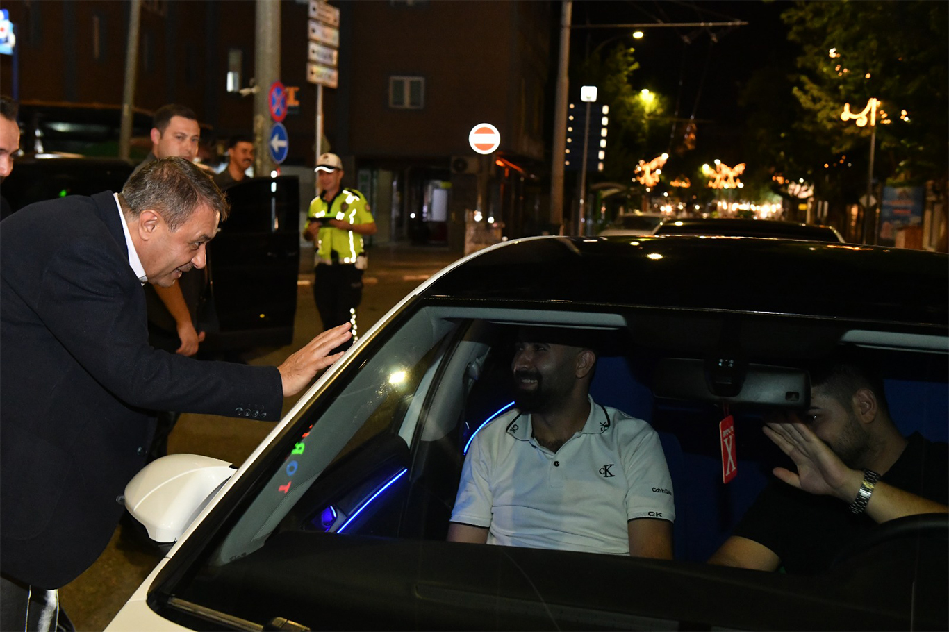 Şanlıurfa'da Vali Şıldak’tan gece denetimi Şanlıurfa'da Vali Şıldak’tan gece denetimi