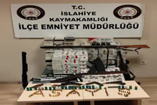 Gaziantep'te ruhsatsız silah operasyonu: 2 gözaltı