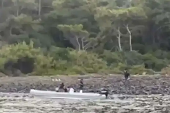 Marmaris açıklarında 34 düzensiz göçmen yakalandı