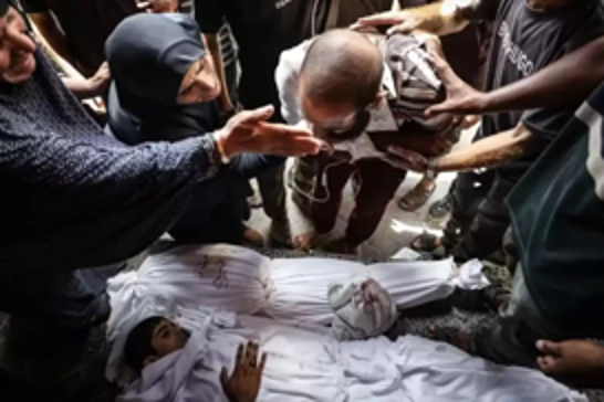 At least 17 civilians killed in Israeli airstrikes accros Gaza Strip