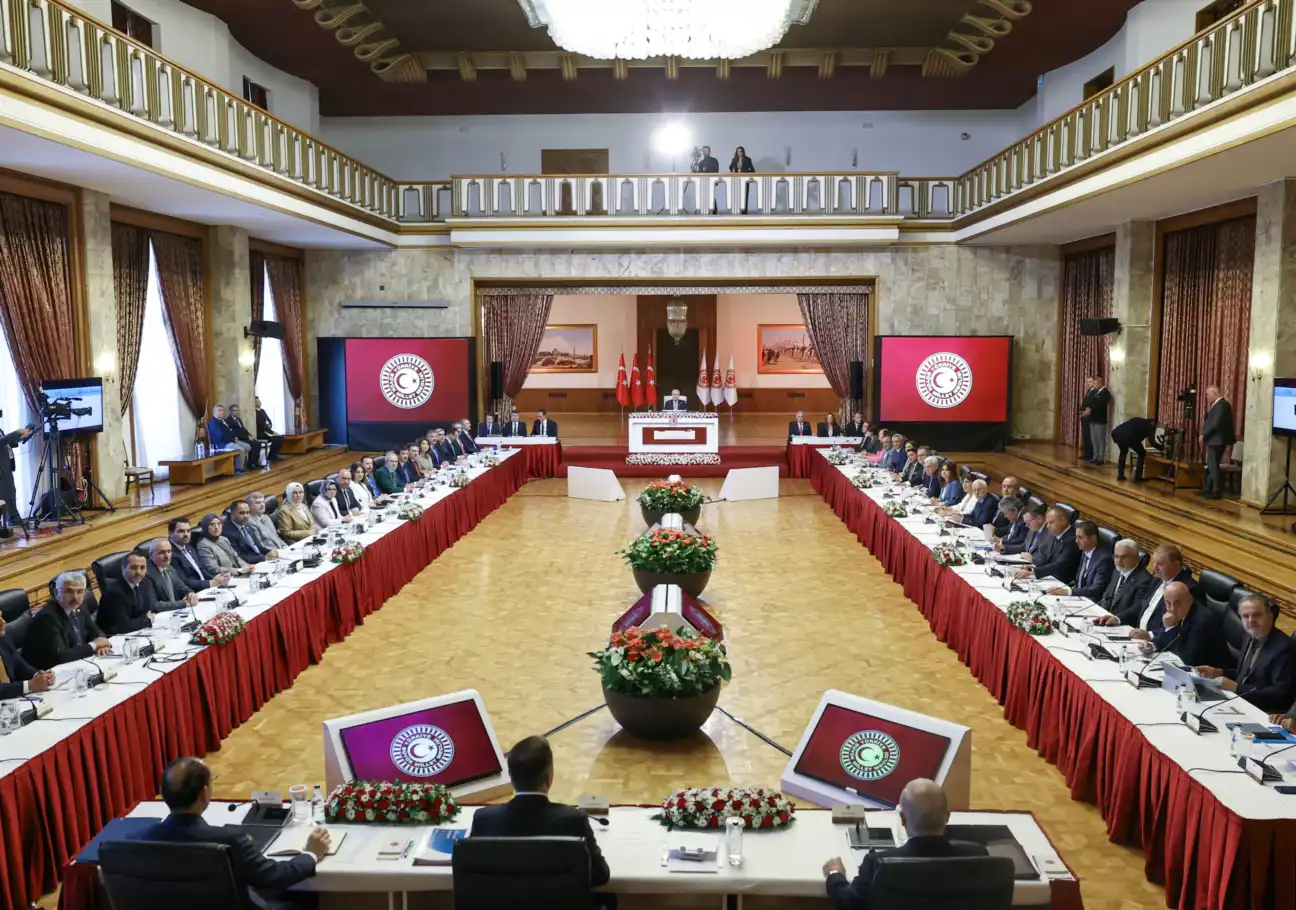 TBMM Başkanı Kurtulmuş: Terörsüz Türkiye sürecinde adımlar dikkatle atılmalı TBMM Başkanı Kurtulmuş: Terörsüz Türkiye sürecinde adımlar dikkatle atılmalı