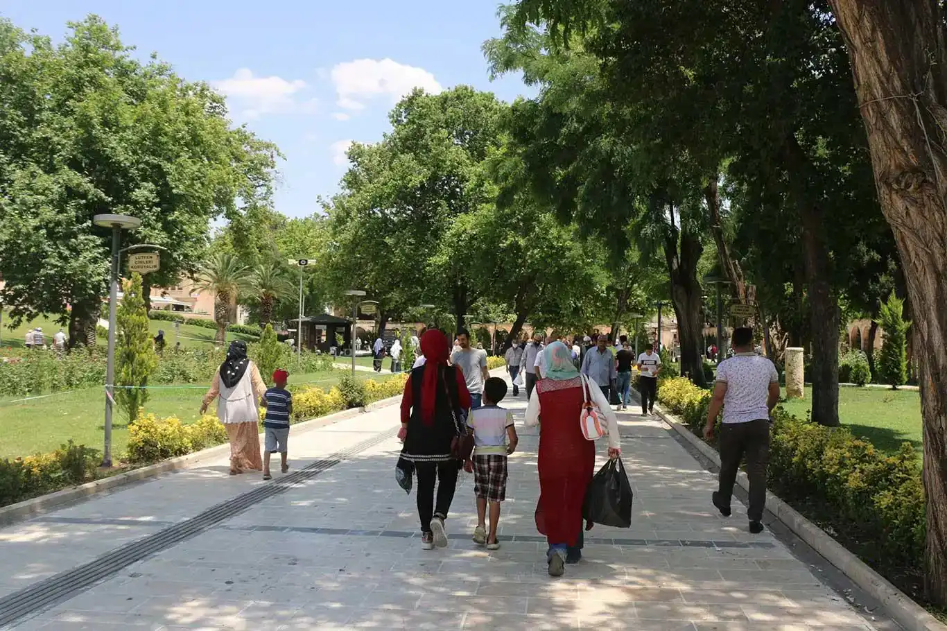 Yeni haftada sıcaklıklar artıyor Yeni haftada sıcaklıklar artıyor