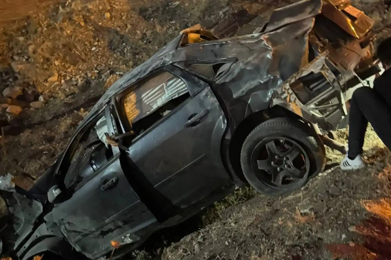 Batman’da pikap şarampole yuvarlandı: 1 yaralı Batman’da pikap şarampole yuvarlandı: 1 yaralı