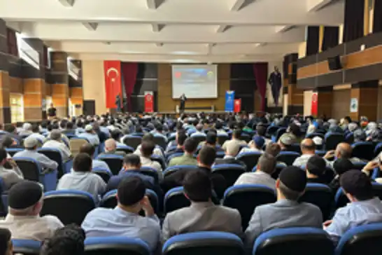 ندوة بعنوان "النبي محمد وأخلاق الأسرة" في سيرت: البنية الأسرية تتعرض للضرر من خلال وسائل الإعلام