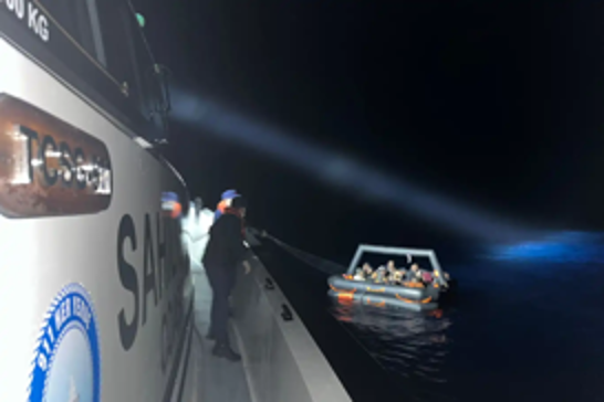 35 migrants rescued after being pushed back by Greek forces off Muğla coast