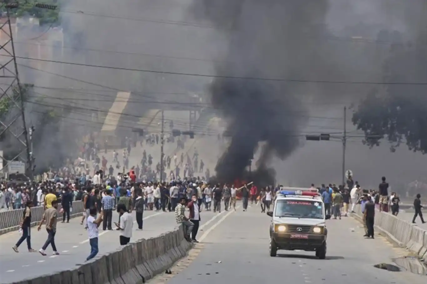 Nepal'deki protestolarda ölü sayısı 72'ye yükseldi