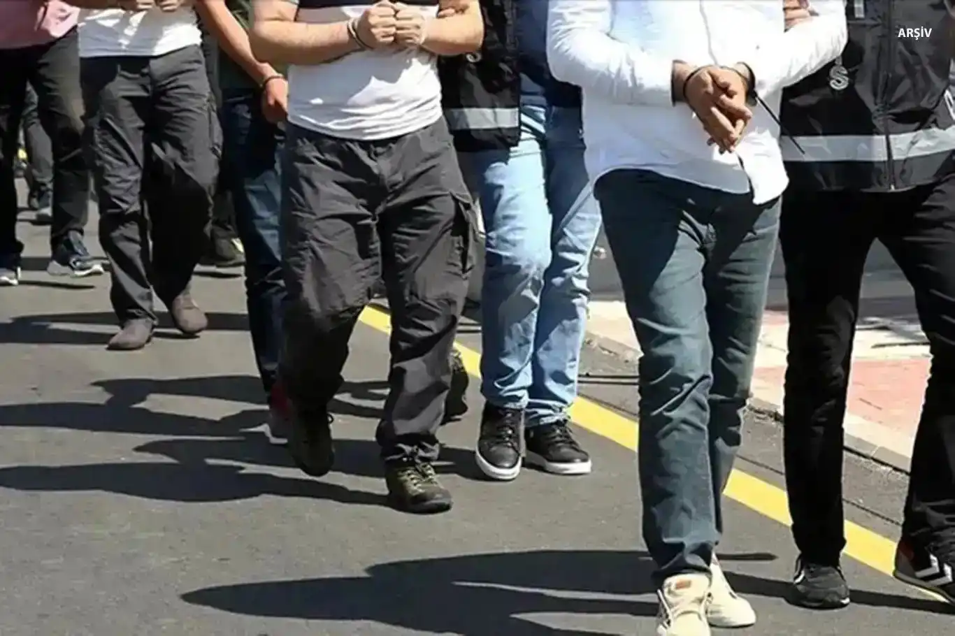 17 ilde FETÖ operasyonu: 21 gözaltı 17 ilde FETÖ operasyonu: 21 gözaltı