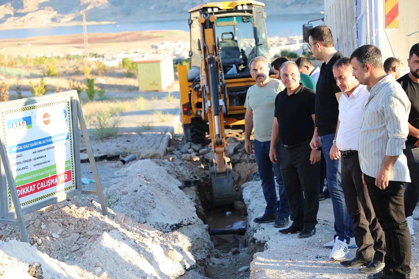 Hasankeyf'te doğalgaz çalışmaları başladı Hasankeyf'te doğalgaz çalışmaları başladı