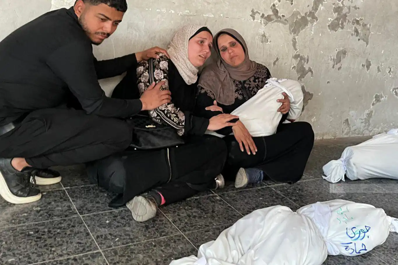 Gazze'de şehit sayısı 64 bin 964'e ulaştı