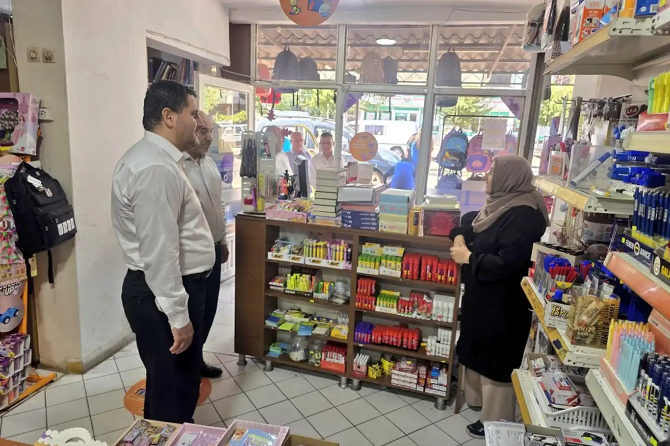 HÜDA PAR Antalya İl Teşkilatından kırtasiyeci esnafına ziyaret HÜDA PAR Antalya İl Teşkilatından kırtasiyeci esnafına ziyaret