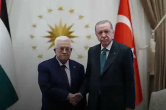 الرئيس أردوغان يلتقي الرئيس الفلسطيني محمود عباس في أنقرة
