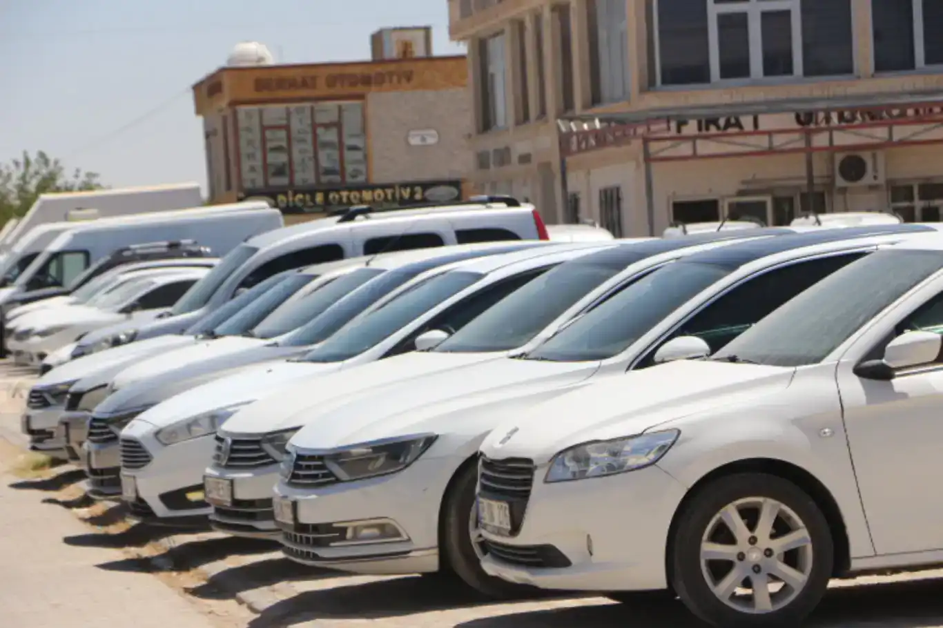 Otomotiv pazarı yılın 8 ayında yüzde 7,2 büyüdü Otomotiv pazarı yılın 8 ayında yüzde 7,2 büyüdü