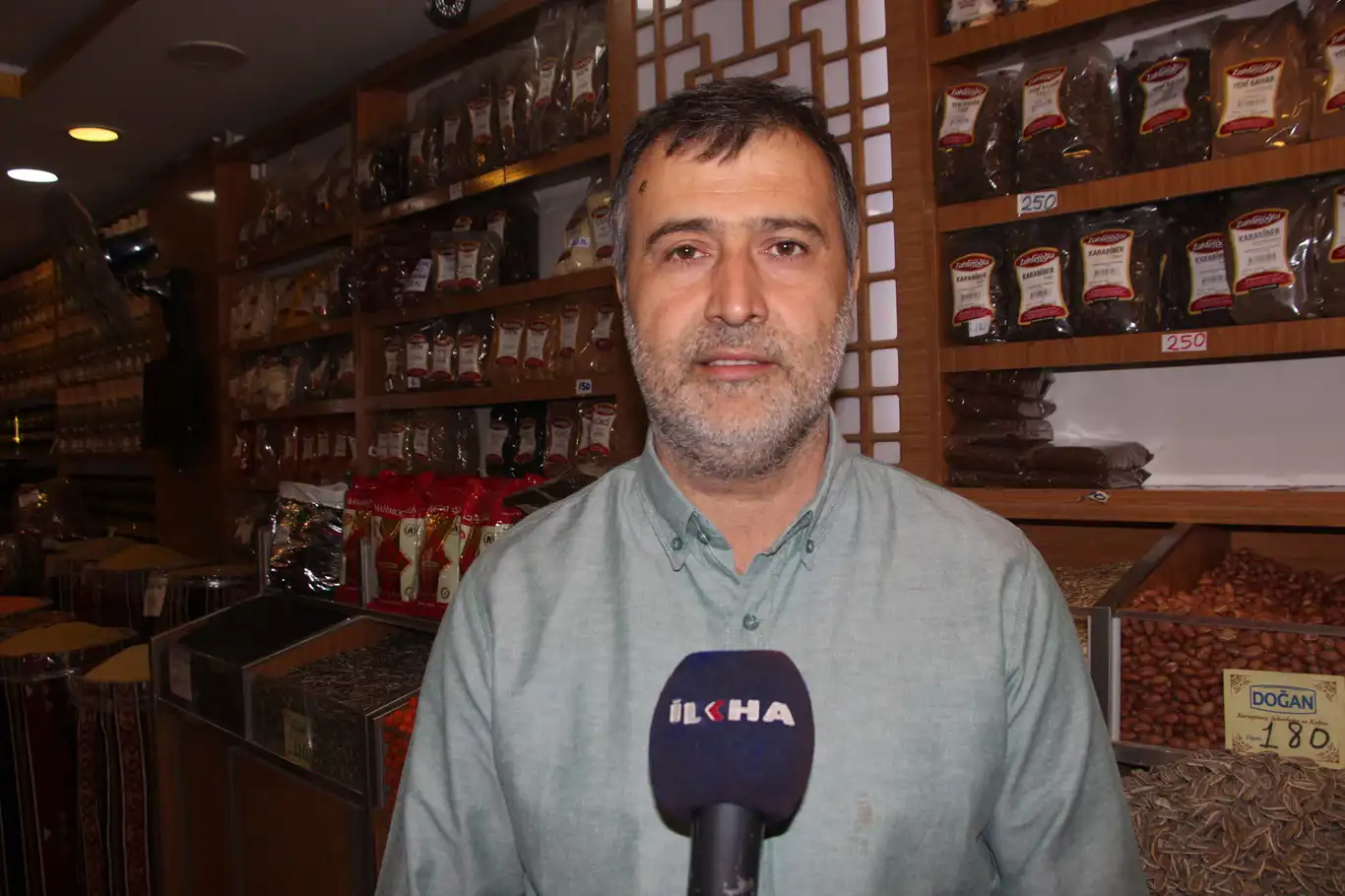 Boykot kararı alan kuruyemiş esnafı: Boykot yapmak artık bir mecburiyettir Boykot kararı alan kuruyemiş esnafı: Boykot yapmak artık bir mecburiyettir