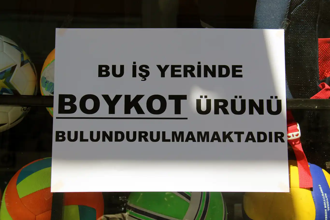 Diyarbakırlı esnaf: Boykottaki amacımız kazanmak değil birilerine kaybettirmektir Diyarbakırlı esnaf: Boykottaki amacımız kazanmak değil birilerine kaybettirmektir