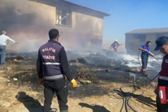 Malatya'da korkutan samanlık yangını